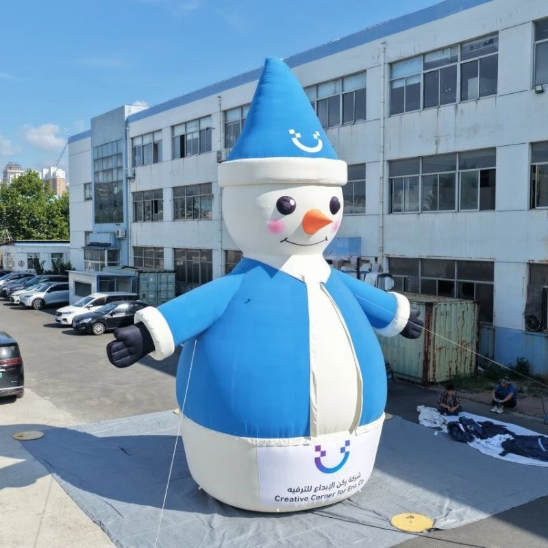 Giant Inflatable Cartoon Snowman suppliers
